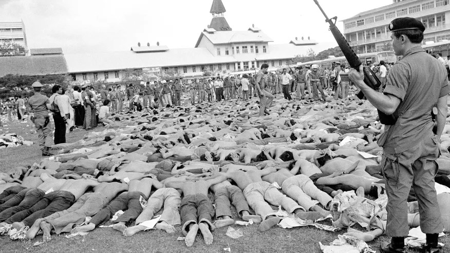 El Desolvido y nuestro reflejo: Thongchai Winichakul y el estudio de las memorias sobre la masacre de Thammasat del 6 de octubre de 1976 en&nbsp;Tailandia