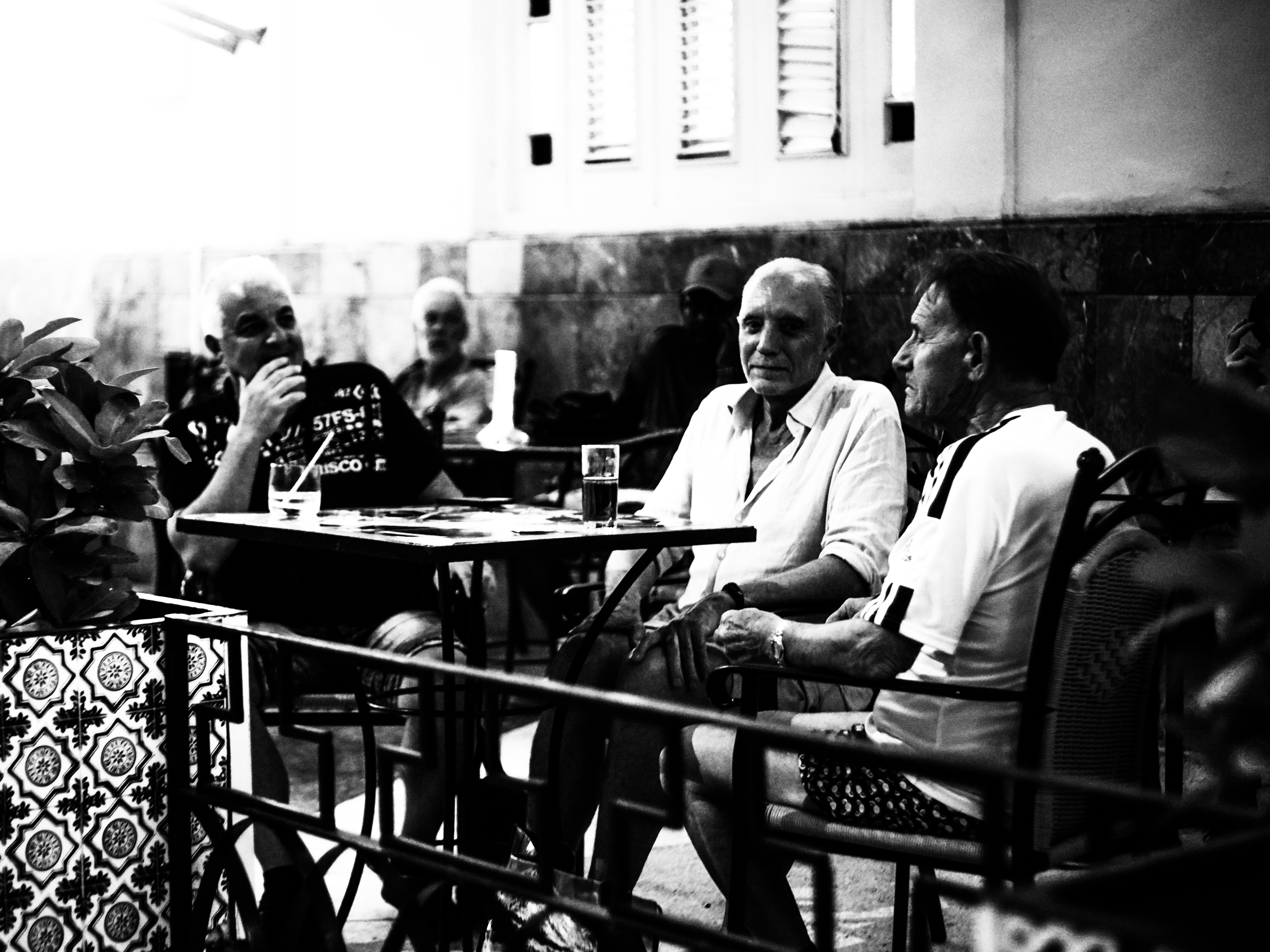 boule…bar